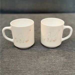 Pair Of Darling Mugs With Mama And Baby Geese VTG Granny Core Goose 90s Core